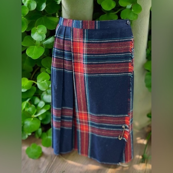 Vintage 80’s tartan Scottish vibes kilt style wrap skirt wool blend union made-L - Picture 3 of 10